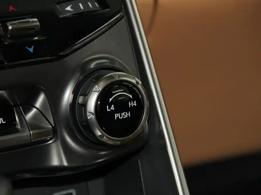 Lexus LX 2023 — фото 19
