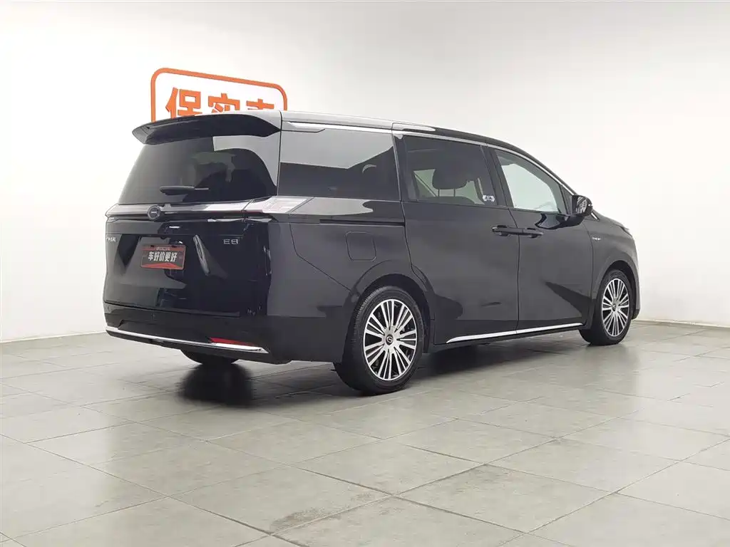 GAC Motor E8 PHEV 2024 — фото 2