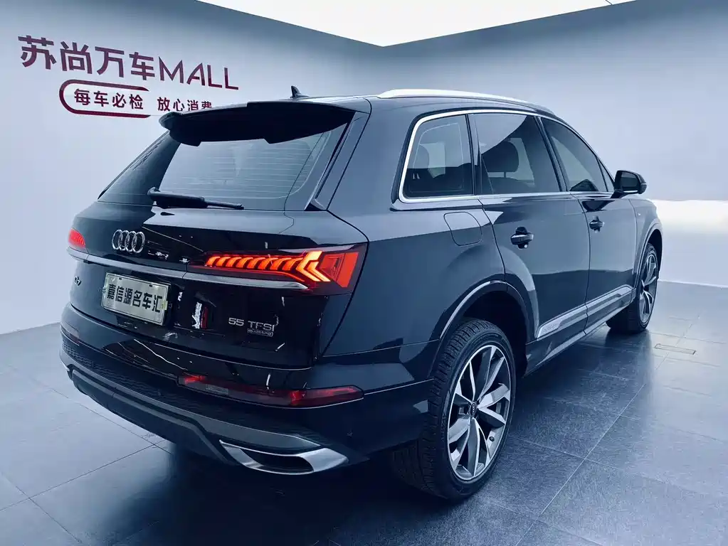 Audi Q7 2021 — фото 17