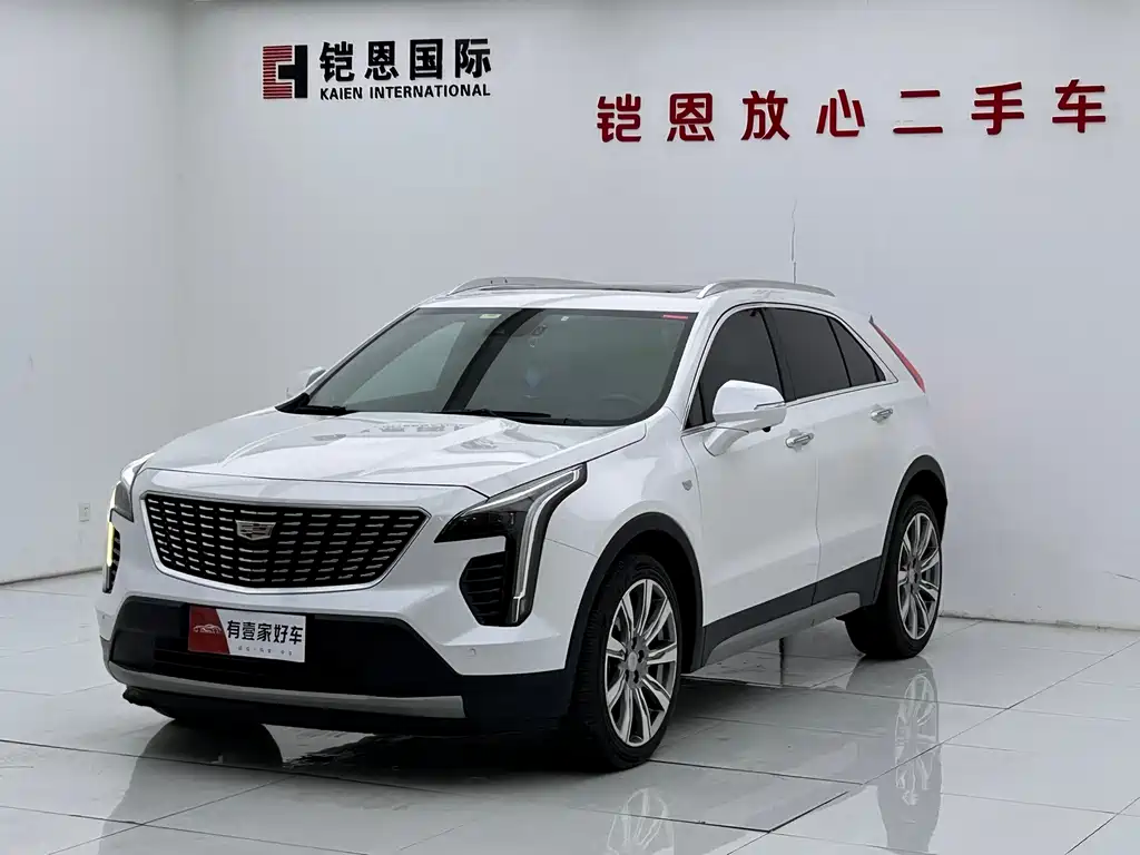 Cadillac XT4 2021 — фото 1