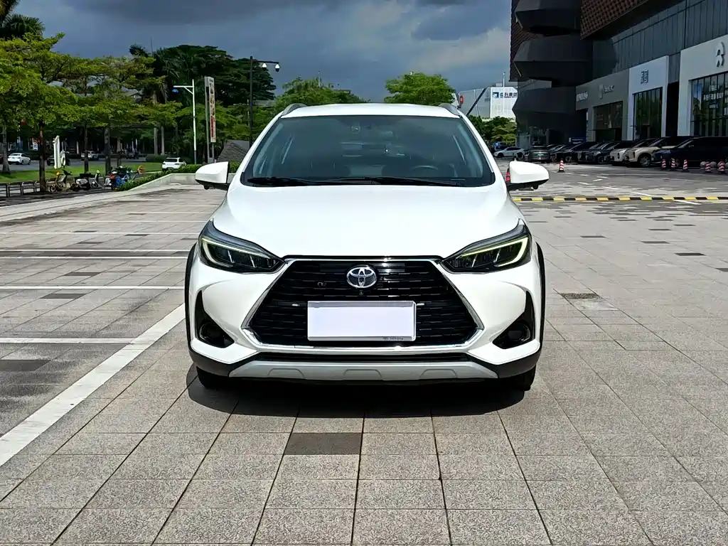 Toyota Yaris L 2022