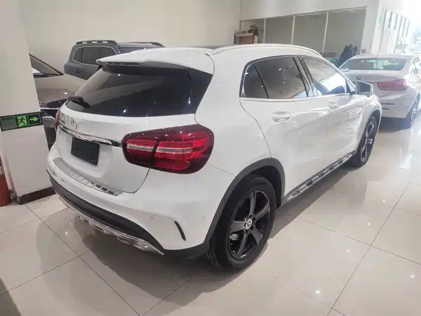 Mercedes-Benz GLA 2019