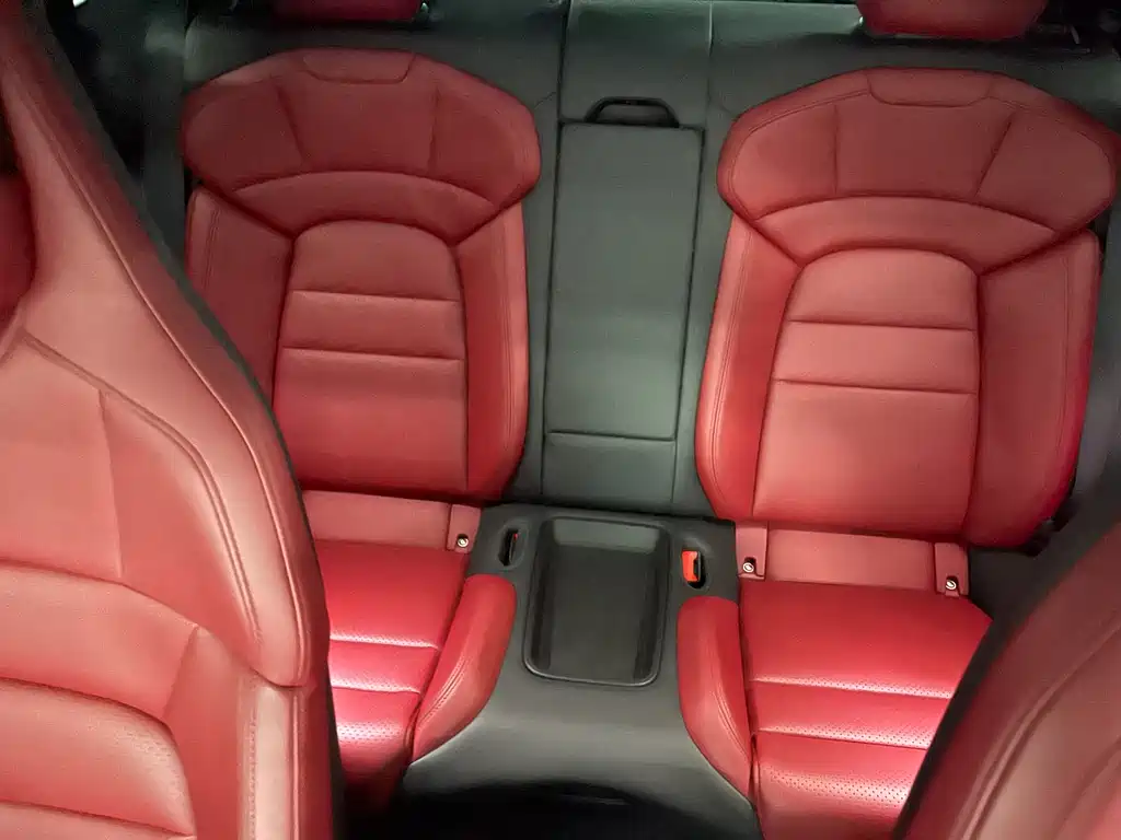Porsche Taycan 2021 — фото 10