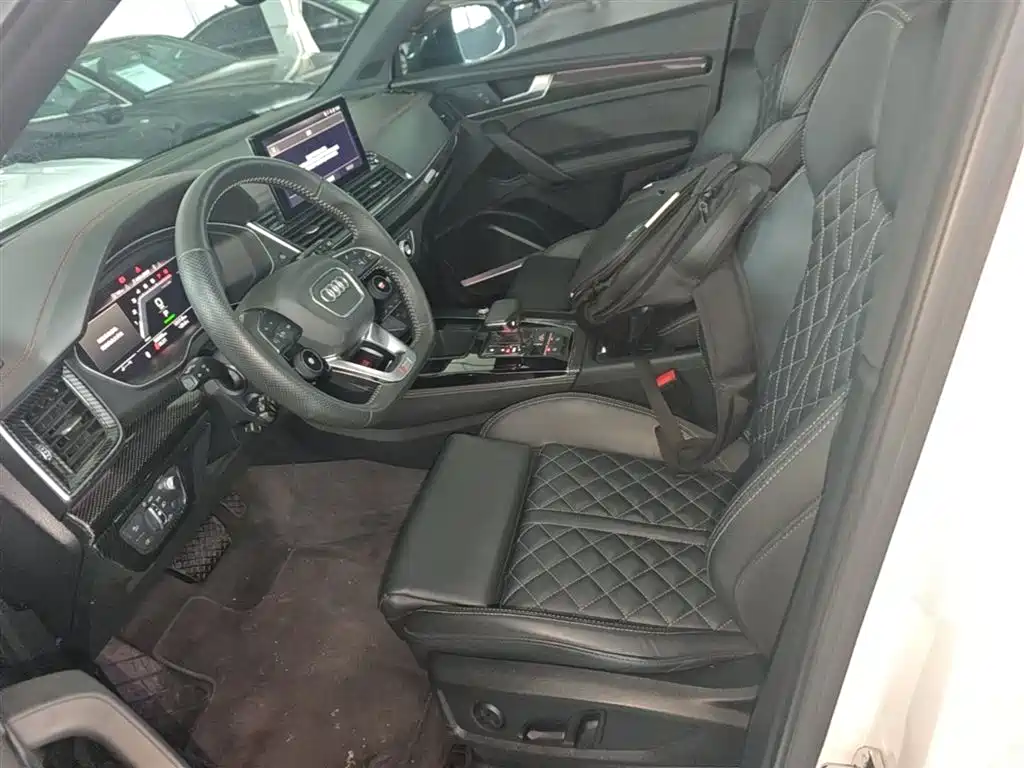 Audi Q5L Sportback 2022 — фото 22