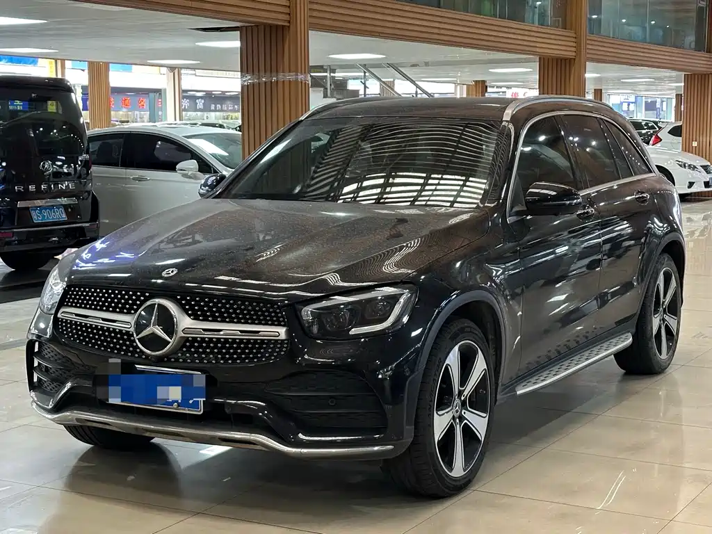 Mercedes-Benz GLC 2022 — фото 1
