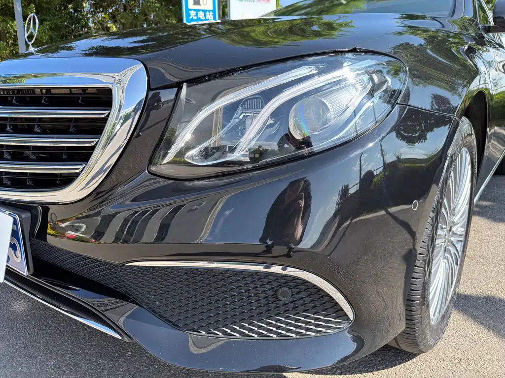 Mercedes-Benz E-Class 2020 — фото 11