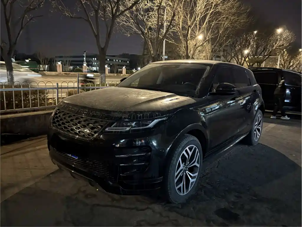 Land Rover Evoque 2023 — фото 1