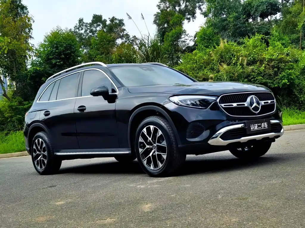 Mercedes-Benz GLC 2023