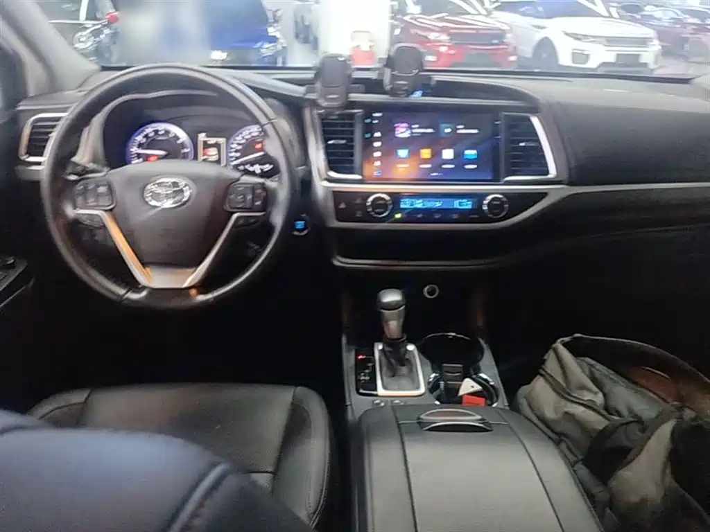 Toyota Highlander 2021 — фото 10