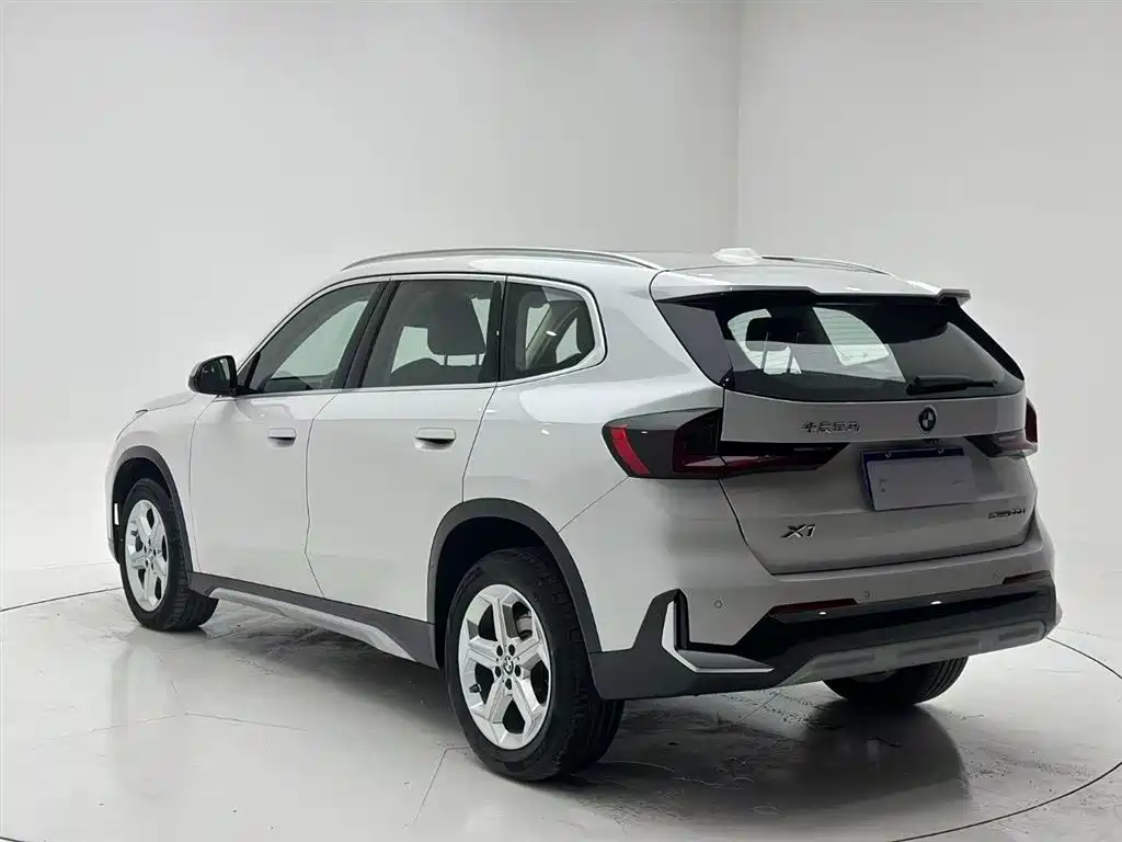 BMW X1 2024 — фото 4