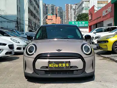MINI MINI 2022