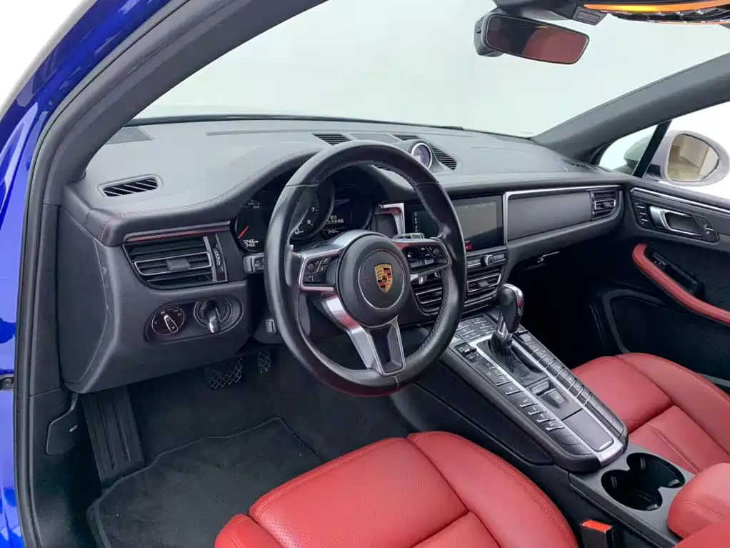 Porsche Macan 2020 — фото 18