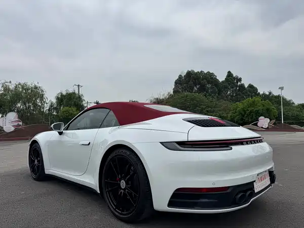 Porsche 911 2022