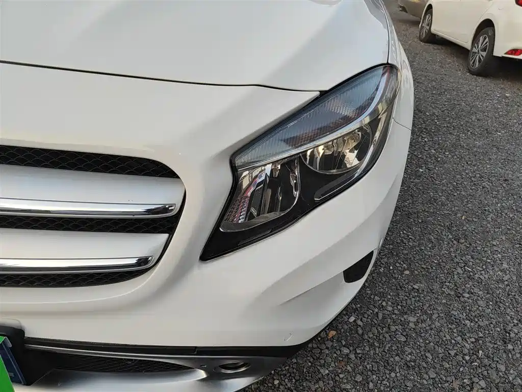 Mercedes-Benz GLA 2017 — фото 18