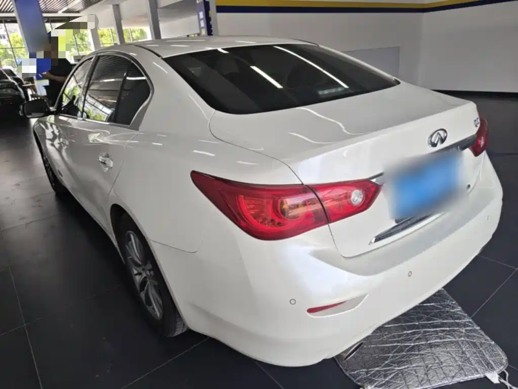 Infiniti Q50L 2016