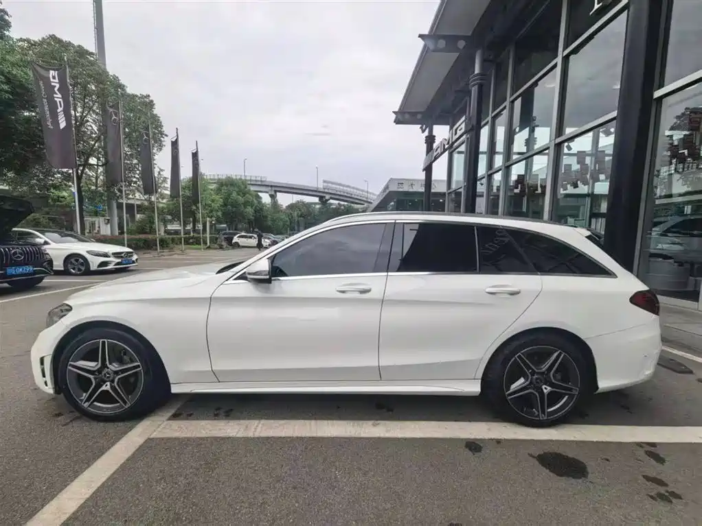 Mercedes-Benz C-Class 2020 — фото 4