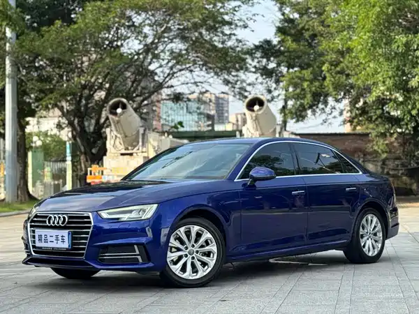 Audi A4L 2019
