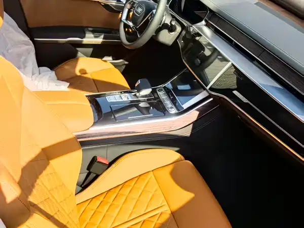 Audi A8 2025