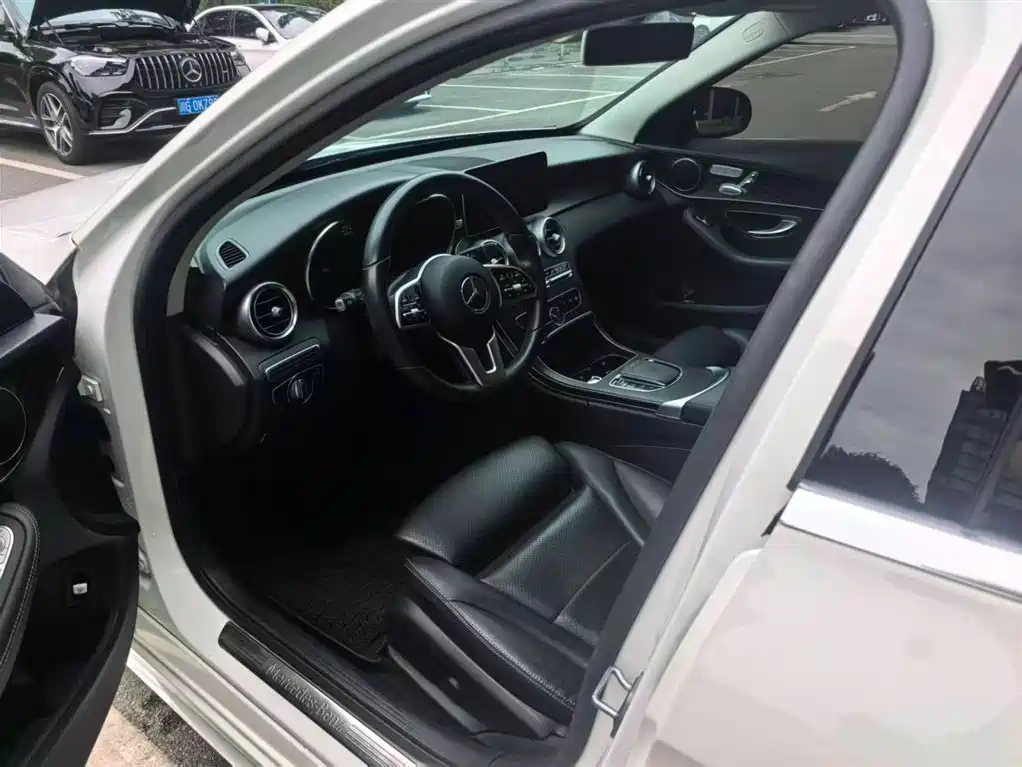 Mercedes-Benz C-Class 2020 — фото 15
