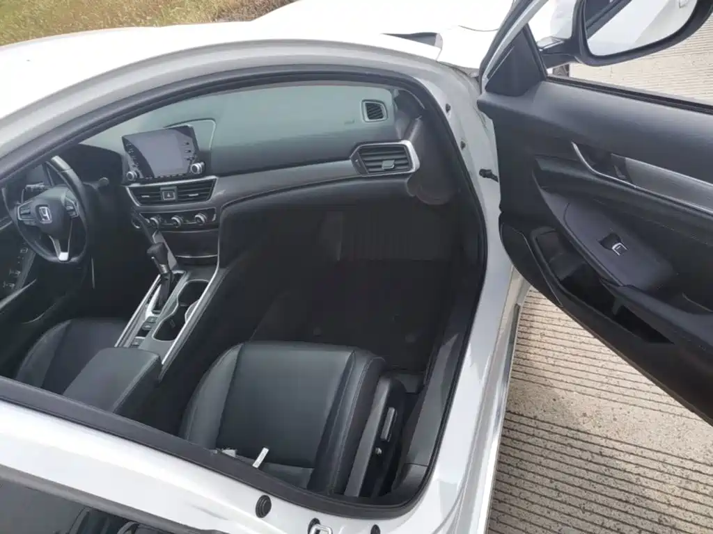 Honda Accord 2021 — фото 20