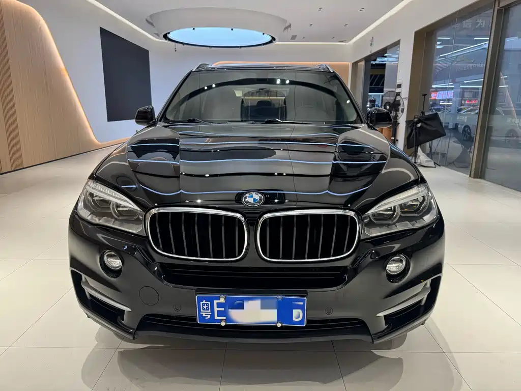 BMW X5 2018 — фото 2