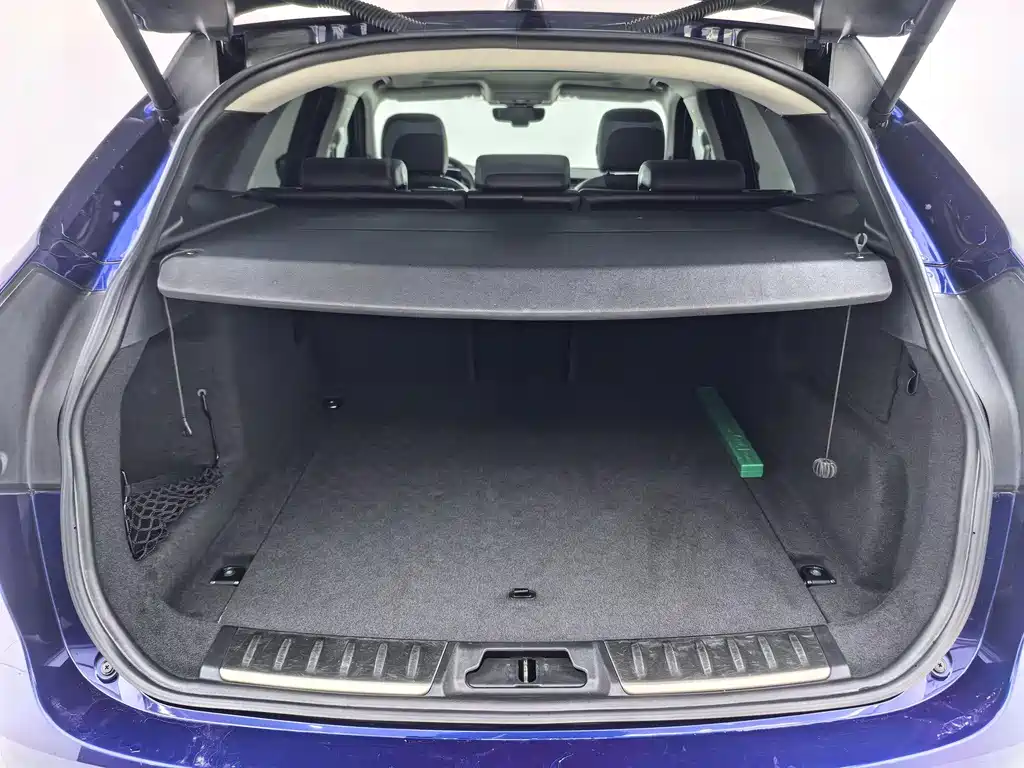 Jaguar F-PACE 2021 — фото 27