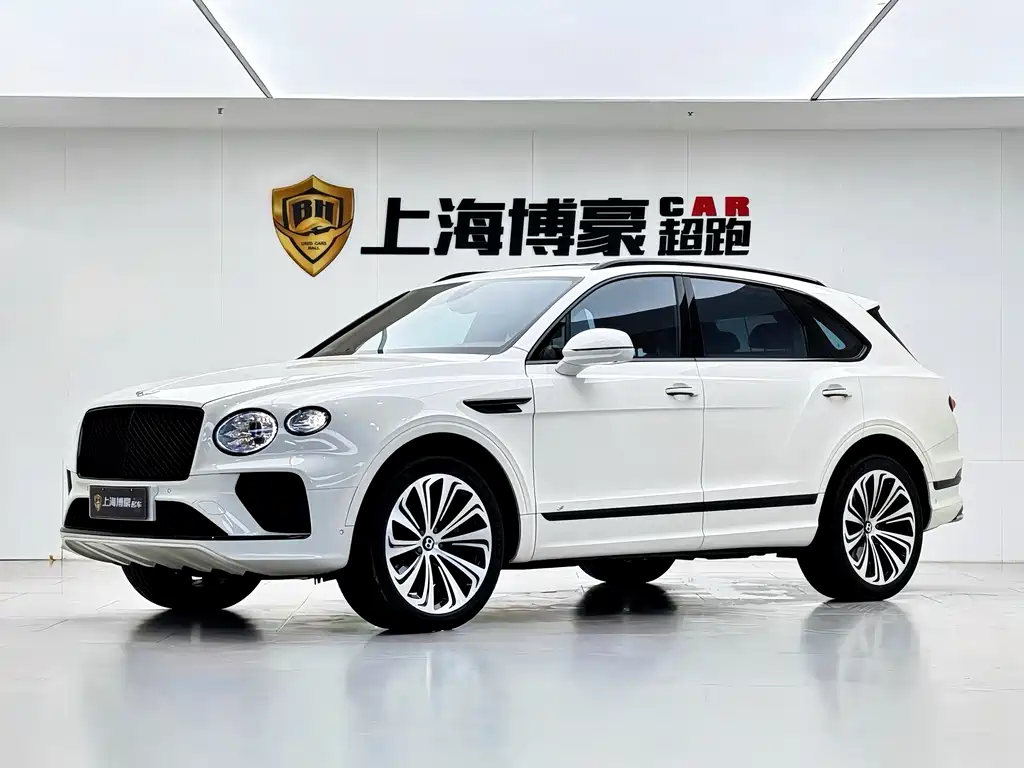 Bentley Bentayga 2021 — фото 1