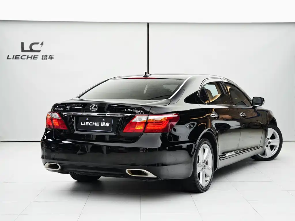 Lexus LS 2010 — фото 5
