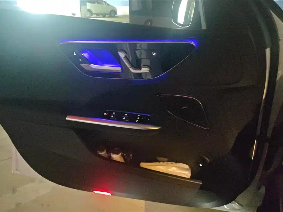 Mercedes-Benz C-Class 2026
