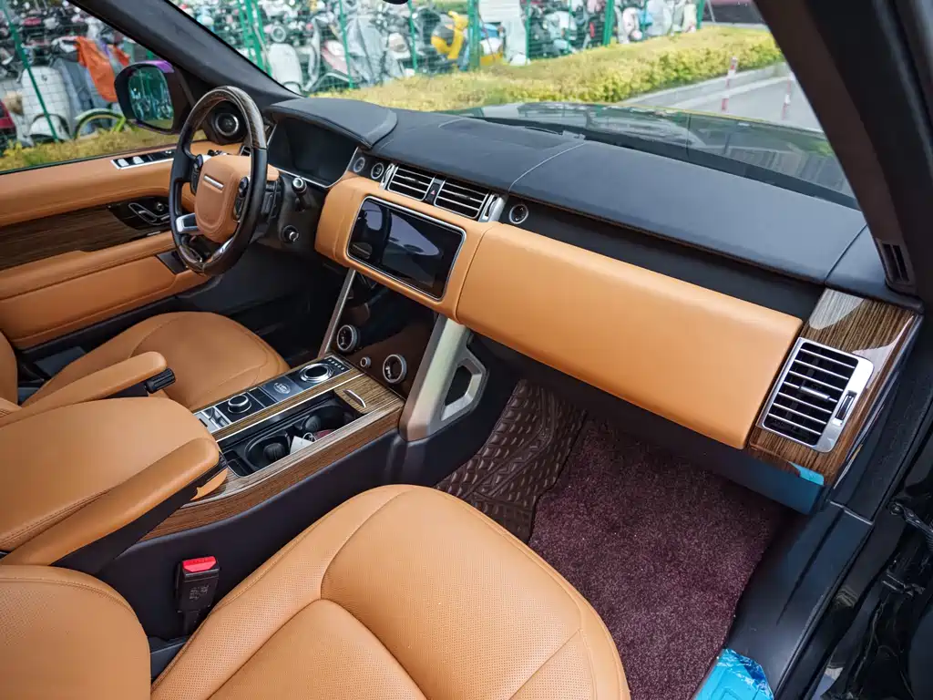 Land Rover Range Rover 2019 — фото 12
