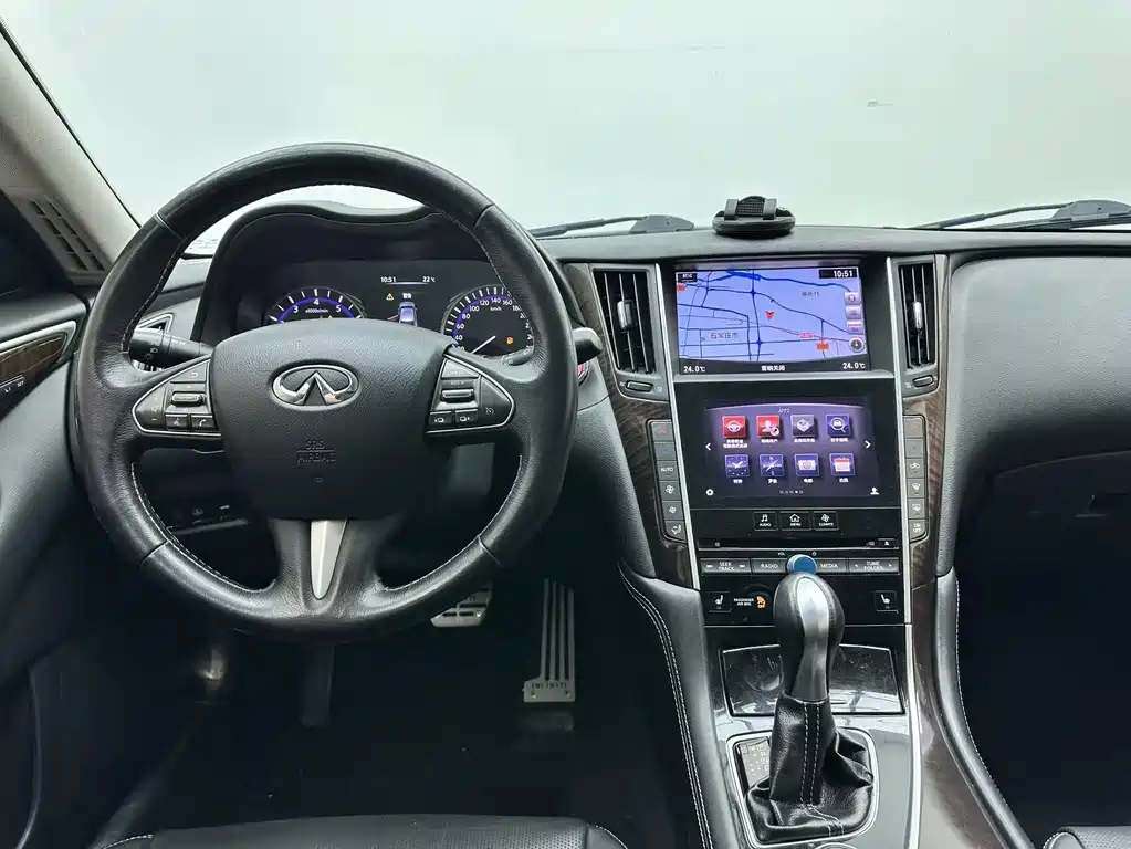 Infiniti Q50L 2017 — фото 13