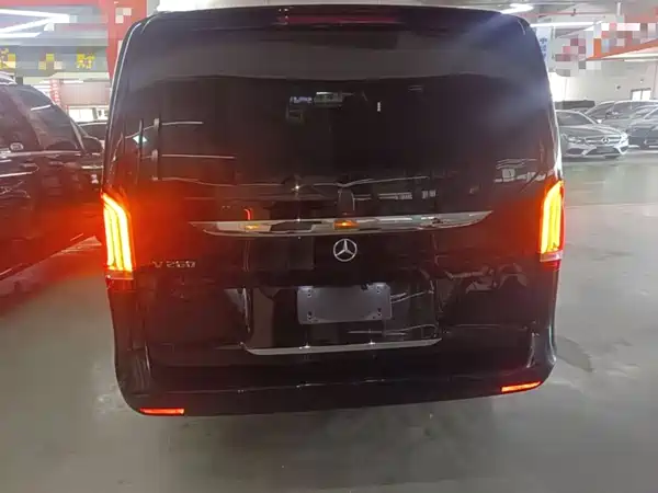 Mercedes-Benz V-Class 2022