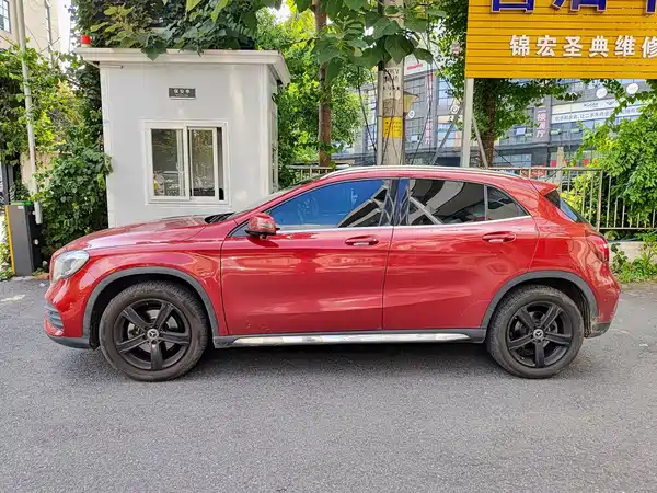 Mercedes-Benz GLA 2019