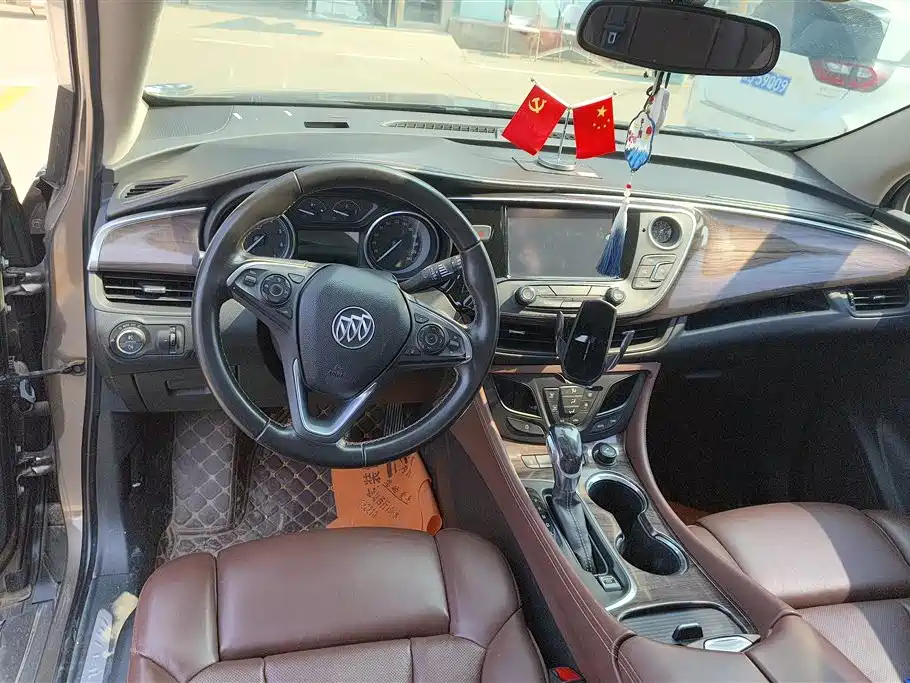 Buick Envision Plus 2018 — фото 12