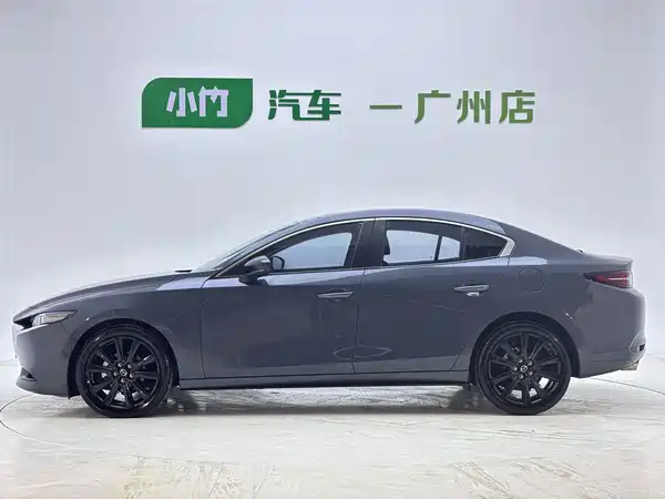 Mazda 3 Axela 2023