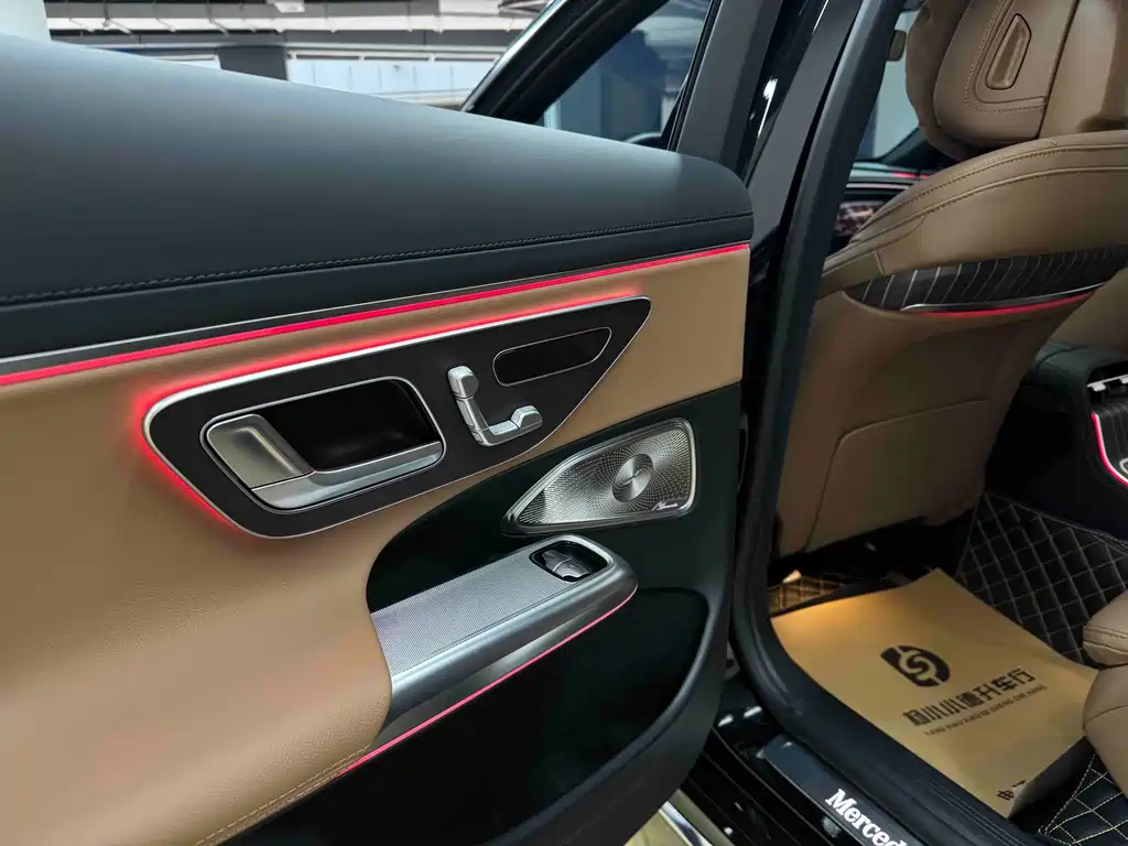 Mercedes-Benz E-Class 2025 — фото 18