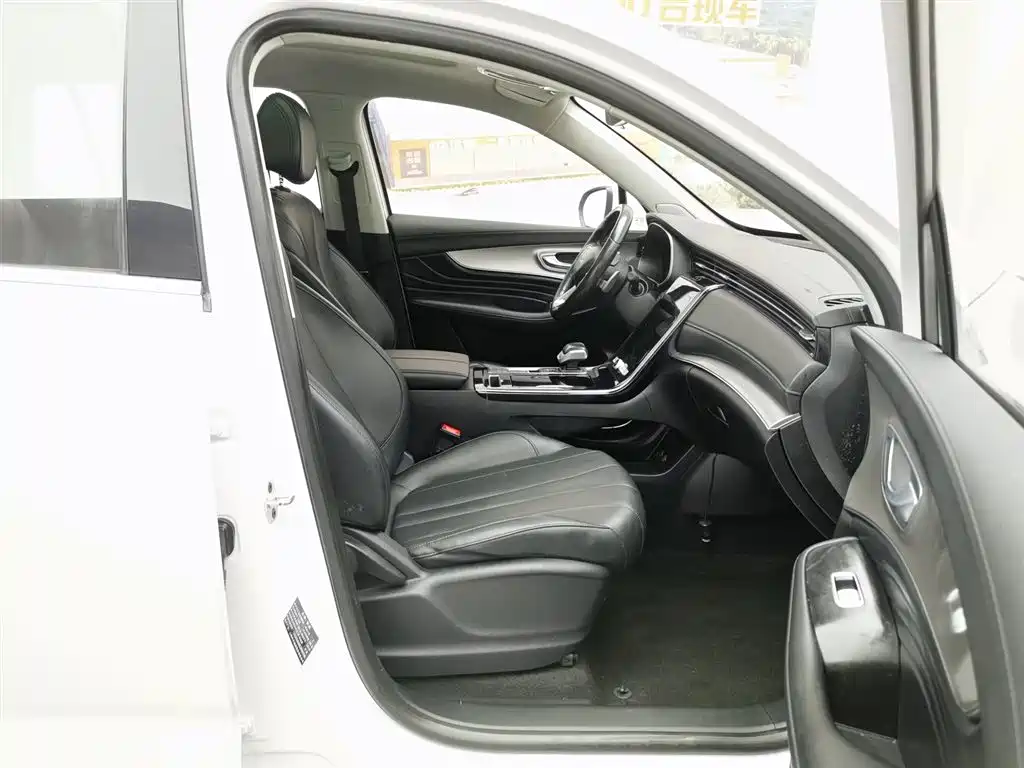 Roewe RX5 MAX 2020 — фото 23