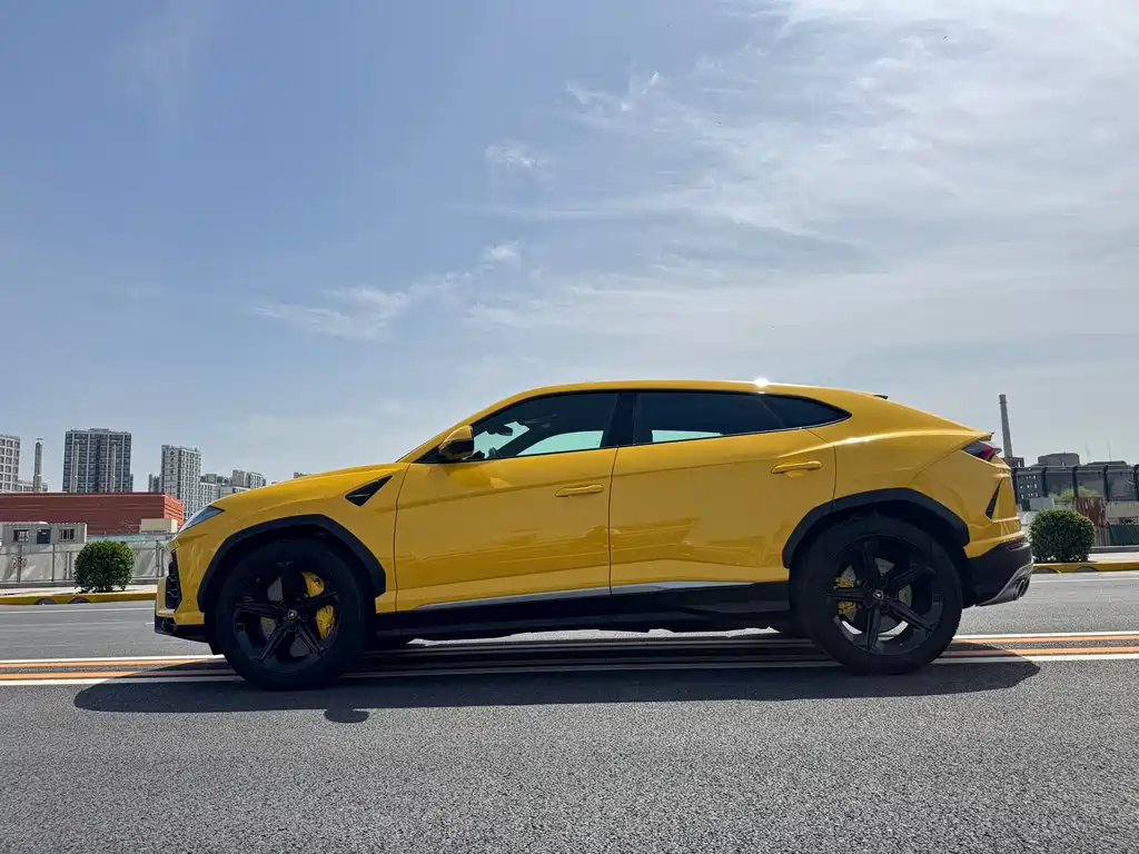 Lamborghini Urus 2021 — фото 7