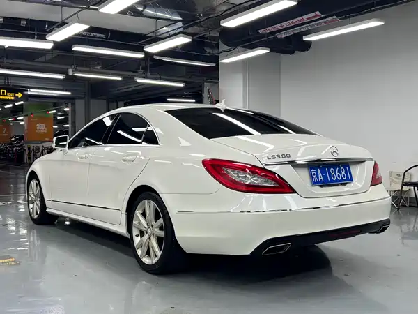 Mercedes-Benz CLS 2012