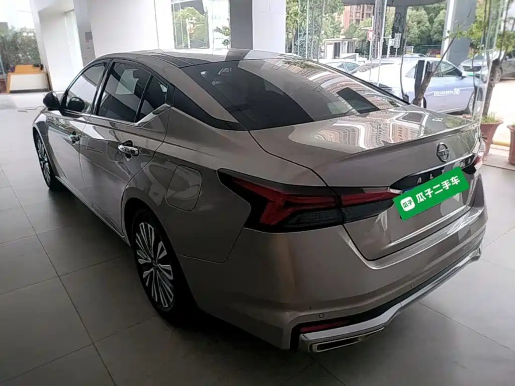 Nissan Teana 2023