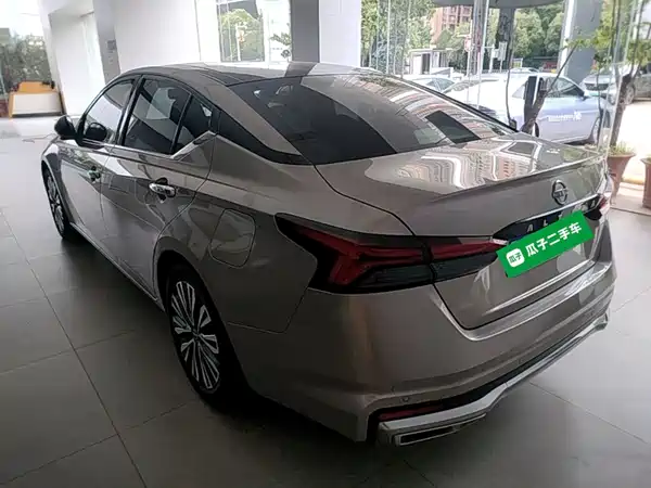 Nissan Teana 2023