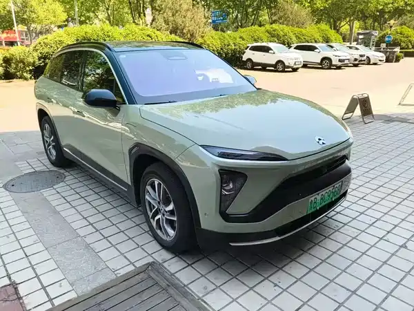 NIO ES6 2020