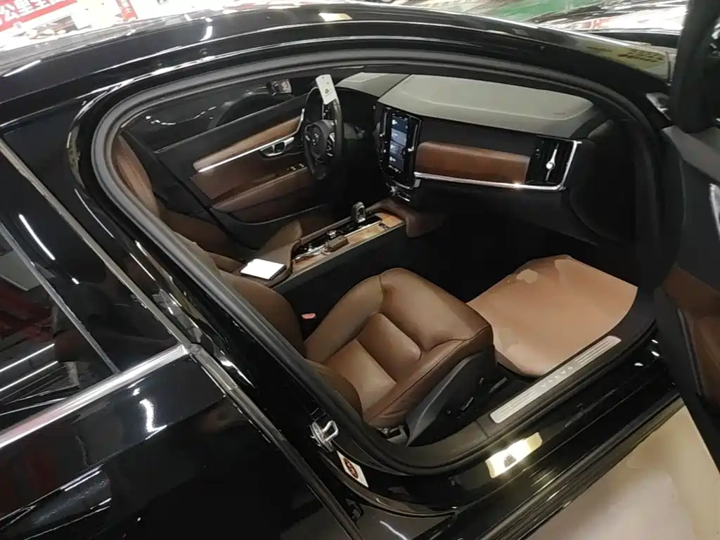 Volvo S90 2023 — фото 25