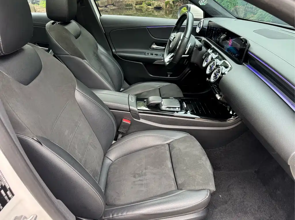 Mercedes-Benz A-Class 2022 — фото 15