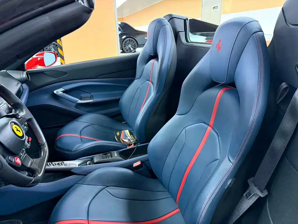 Ferrari F8 2021 — фото 11