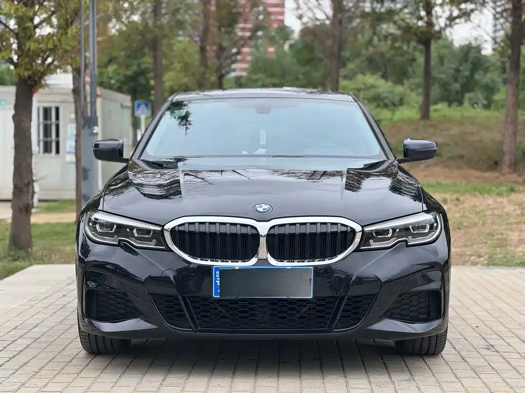 BMW 3 Series 2021