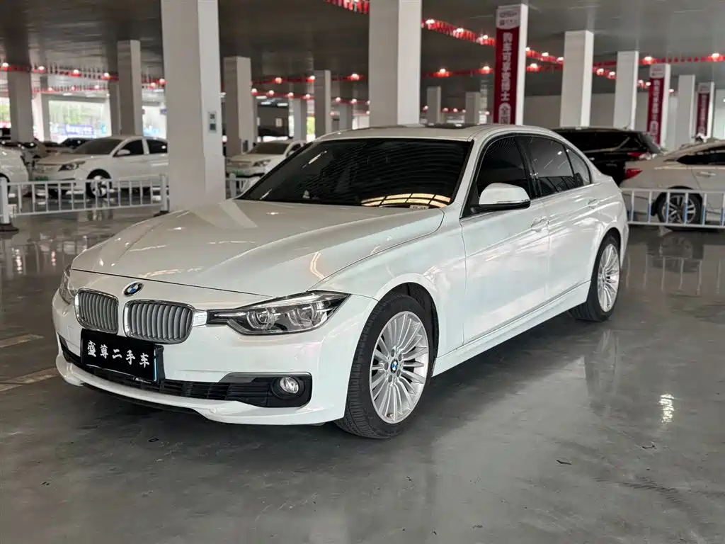 BMW 3 Series 2018 — фото 1