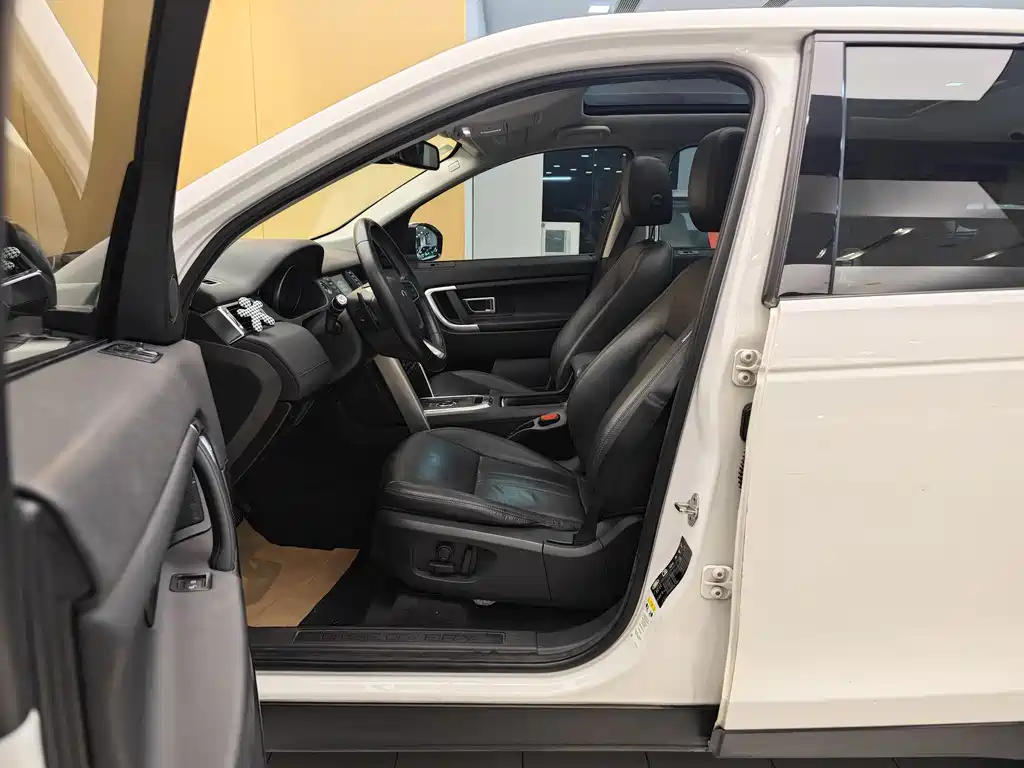 Land Rover Discovery Sport 2019 — фото 13