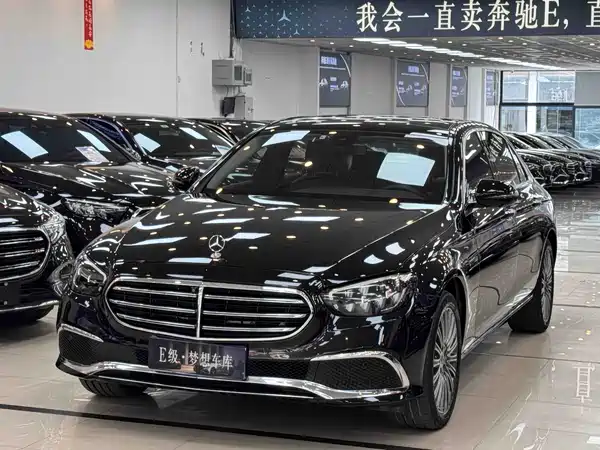 Mercedes-Benz E-Class 2022