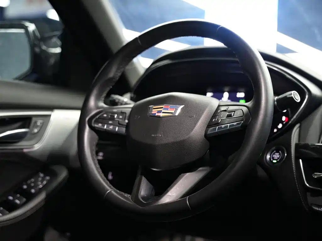 Cadillac CT5 2021 — фото 17